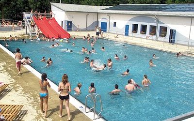 Koupání ve Velkých Karlovicích